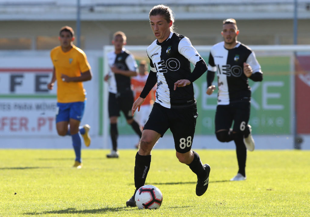ESTORIL, PORTUGAL - DECEMBER 16: Ryan Gauld of SC Farense in action during the Liga Ledman Pro match between GD Estoril Praia and SC Farense at Estadio Antonio Coimbra da Mota on December 16, 2018 in Estoril, Portugal.