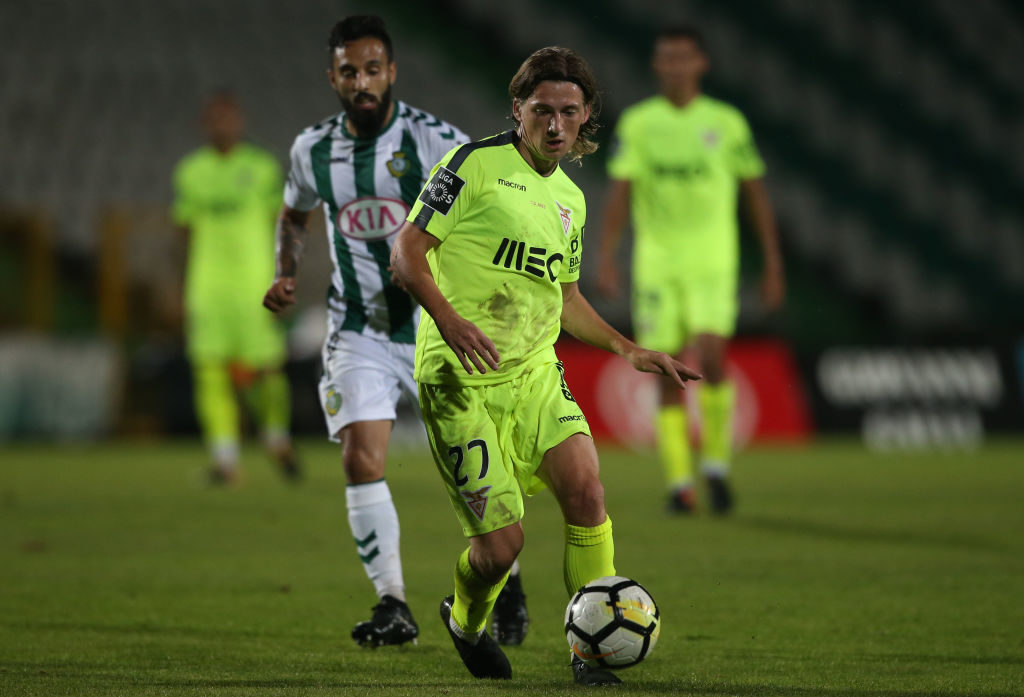 SETUBAL, PORTUGAL - NOVEMBER 3: CD Aves midfielder Ryan Gauld from Scotland with Vitoria Setubal midfielder Joao Costinha from Portugal in action during the Primeira Liga match between Vitoria Setubal and CD Aves at Estadio do Bonfim on November 3, 2017 in Setubal, Portugal. (Photo by Gualter Fatia/Getty Images)