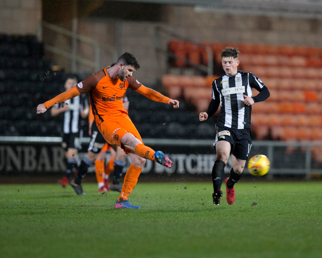 10th April 2018, Tannadice Park, Dundee, Scotland; Scottish Championship football, Dundee United versus St Mirren; Stewart Murdoch of Dundee United and Cammy Smith of St Mirren