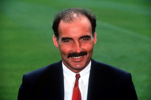 1992:  A PORTRAIT OF WILLIE MILLER, THE MANAGER OF ABERDEEN SOCCER CLUB, DURING A CLUB PHOTOCALL BEFORE THE START OF THE 1992/3 SOCCER SEASON. Mand...
