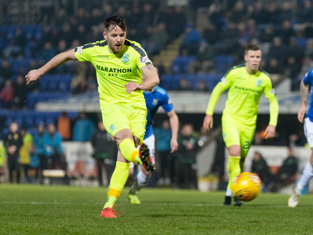 27th February 2019, McDiarmid Park, Perth, Scotland; Ladbrokes Premiership football, St Johnstone versus Hibernian; Marc McNulty of Hibernian scores penalty to make it 1-1