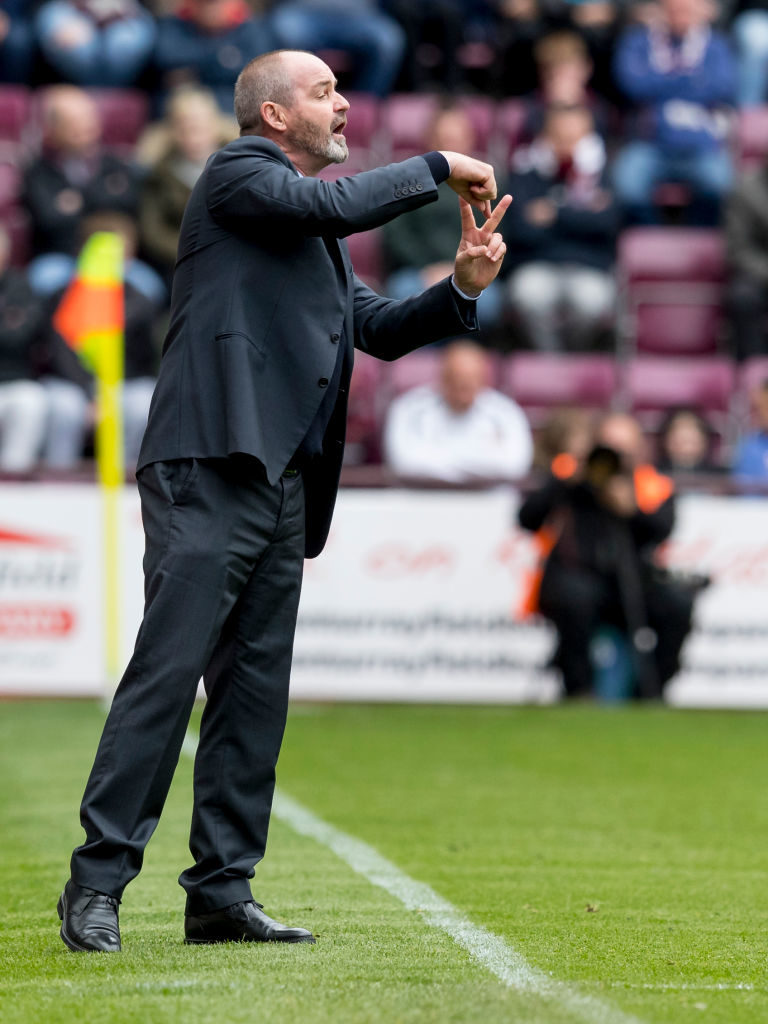 4th May 2019, Tynecastle Park, Edinburgh, Scotland; Ladbrokes Premiership football, Heart of Midlothian versus Kilmarnock; Steve Clarke Kilmarnock Manager gives out instructions rom the touchline 