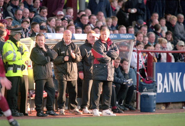 4 Nov 2000:  Hearts manager Jim Jefferies looks on from the bench during the Scottish Premier League match against Aberdeen played at Tynecastle, i...