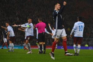 Lawrence Shankland is trying to keep fit.