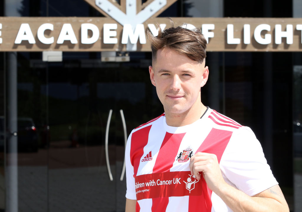 McNulty has left Sunderland for Hibs.
