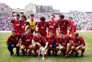 12/05/90 Tennents Scottish Cup Final.Aberdeen V Celtic (0-0 Aet) (9-8 On Pens).Hampden - Glasgow.The Aberdeen Players Celebrate Winning The Scottish Cup..Back Row From Left: Alex Mcleish, Hans Gillhaus, Theo Snelders, Robert Connor, Gregg Watson, Brian Ir