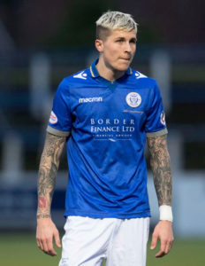 01/12/18 LADBROKES CHAMPIONSHIP.QOTS v PARTICK THISTLE (1-0).PALMERSTON PARK - DUMFRIES.Lyndon Dykes in action for Queen of the South