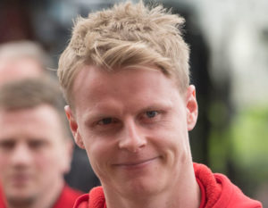 09/03/19 LADBROKES PREMIERSHIP .CELTIC v ABERDEEN .CELTIC PARK - GLASGOW .Aberdeen's Gary Mackay-Steven, who is injured, arrives at the game