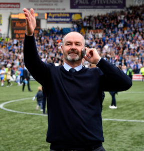 19/05/19 LADBROKES PREMIERSHIP.KILMARNOCK v RANGERS.RUGBY PARK - KILMARNOCK .Kilmarnock manager Steve Clarke celebrates at full-time.