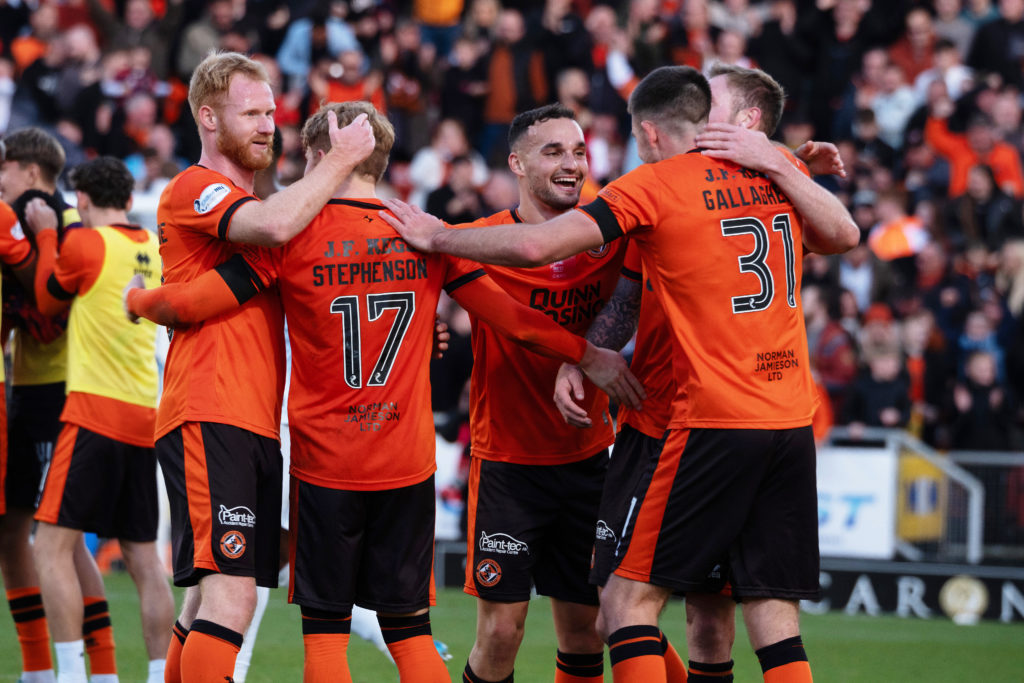 Dundee United FC v Hibernian FC - William Hill Premiership